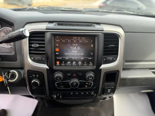 2013 Ram 2500 SLT OUTDOORSMAN ONE OWNER NO ACCIDERNTS CREW 4X4 - Photo 16