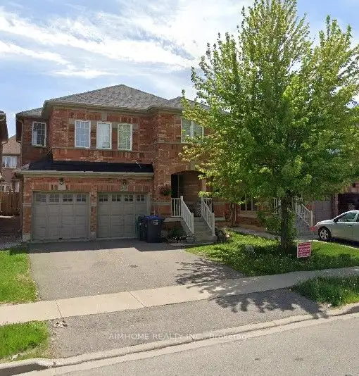 Detached house for rent starting June 1st -Brampton - Photo 10