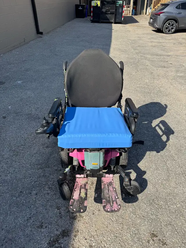 Quantum Edge 2.0 Powered Wheel Chair