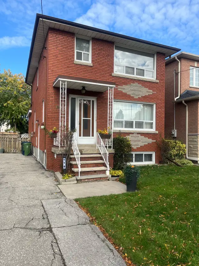 1 BDR APT:  Etobicoke South