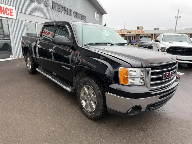 2013 GMC Sierra 1500 SLT / Z71 PKG LEATHER LOADED / CREWCAB 4X4 - Photo 8