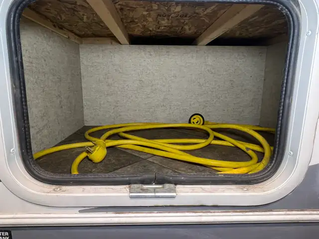 2014 Heartland Northtrail 28BRS, DOUBLE OVER DOUBLE BUNKS. - Photo 5