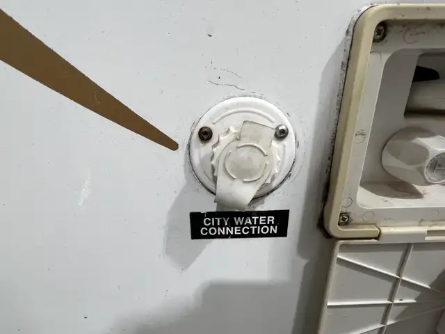 2014 Heartland Northtrail 28BRS, DOUBLE OVER DOUBLE BUNKS. - Photo 7