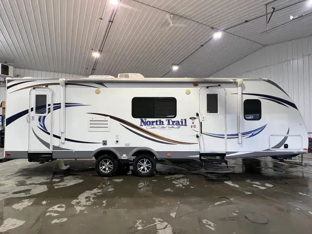 2014 Heartland Northtrail 28BRS, DOUBLE OVER DOUBLE BUNKS. - Photo 10