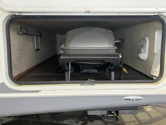 2014 Heartland Northtrail 28BRS, DOUBLE OVER DOUBLE BUNKS. - Photo 11