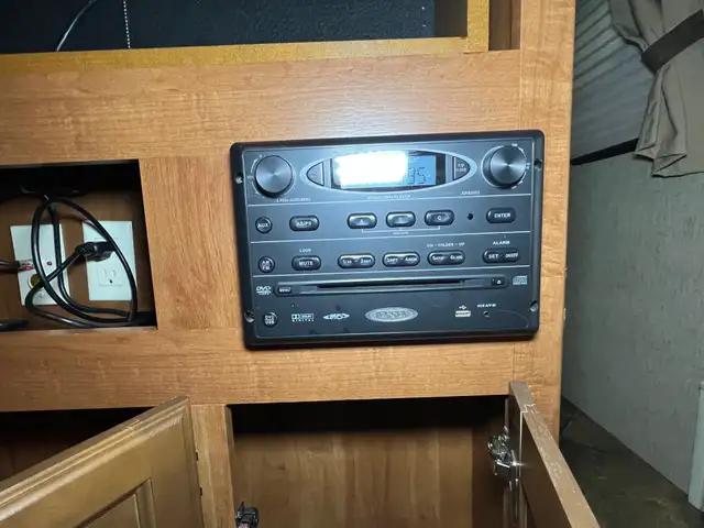 2014 Heartland Northtrail 28BRS, DOUBLE OVER DOUBLE BUNKS. - Photo 29