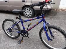 VÉLO PEUGEOT POUR ENFANTS, TRÈS BON ÉTAT. 20 POUCES.