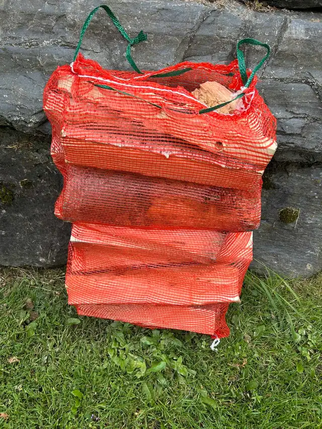 bois camping ,feu de camp,bois chauffage