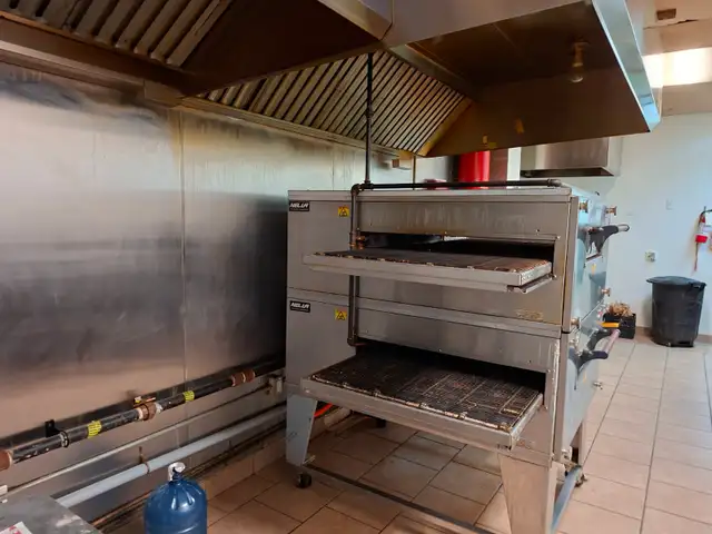 RESTAURANT FOR SALE/FOR RENT. - Photo 3