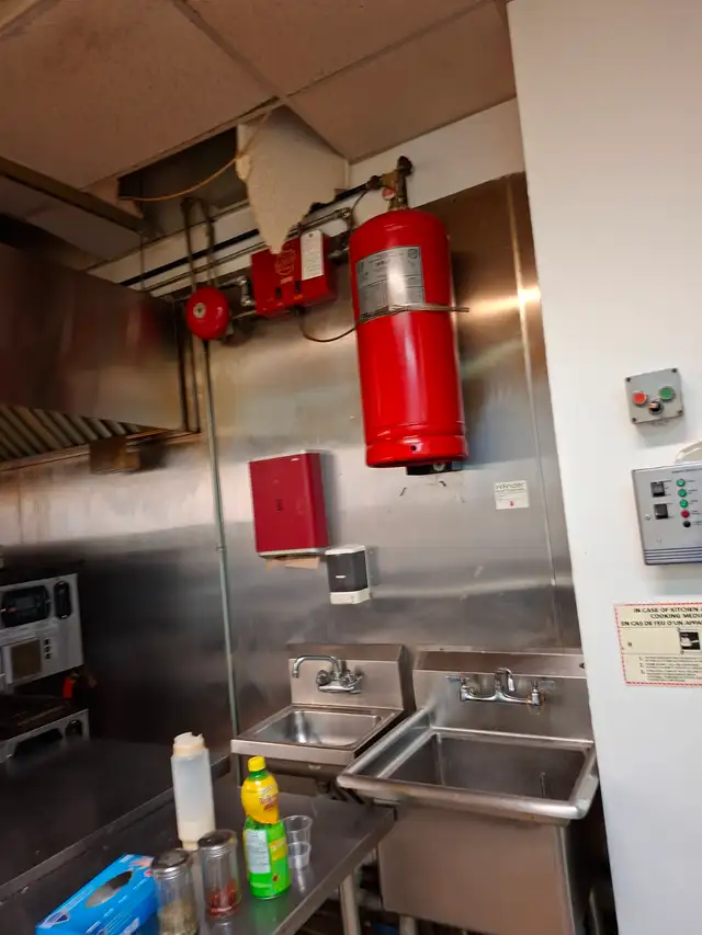 RESTAURANT FOR SALE/FOR RENT. - Photo 9