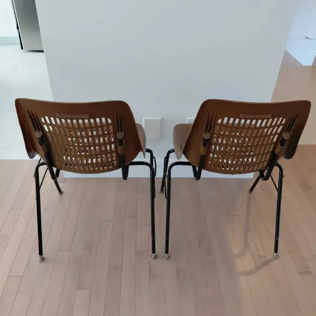 2 chaises vintage Expo 67 - Photo 4