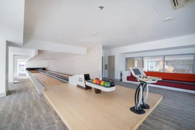 Semi-Furnished 1 bedroom and 1 bath near king george skytrain - Photo 11