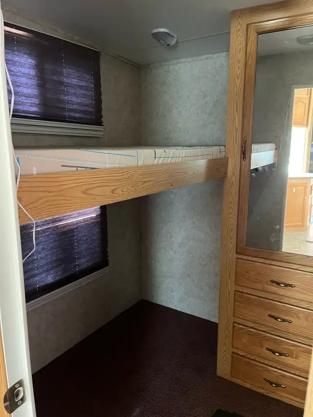 2005 Keystone Cougar - Photo 7