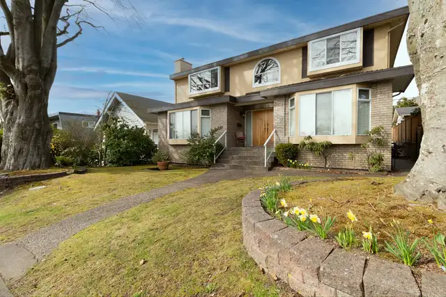 $950 Private Room with Shared Washroom (Kerrisdale) - Photo 8