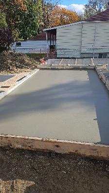 Patio & concrete & landscape - Photo 8