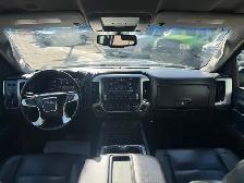 2015 GMC Sierra 3500HD SLT Z71 PKG DIESEL / CREWCAB 4X4 - Photo 12