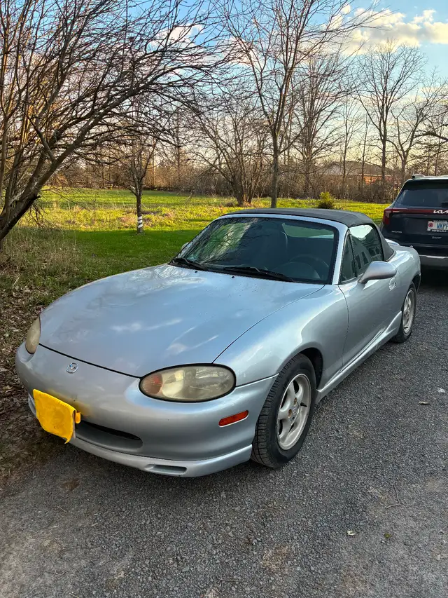 2000 Mazda miata