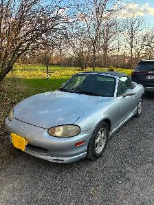2000 Mazda miata