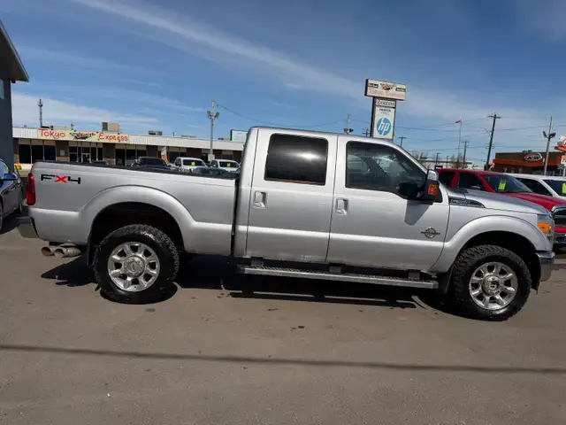 2011 Ford Super Duty F-350 SRW - Photo 7