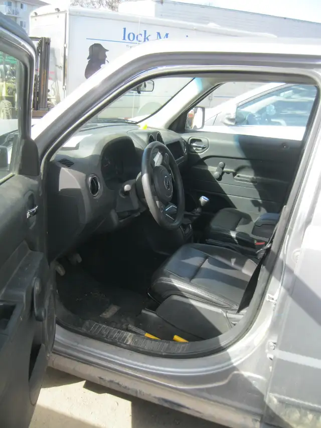 AUCTION-2014 JEEP PATRIOT - ONLINE - SATURDAY, APRIL 25 - 8 AM - Photo 5