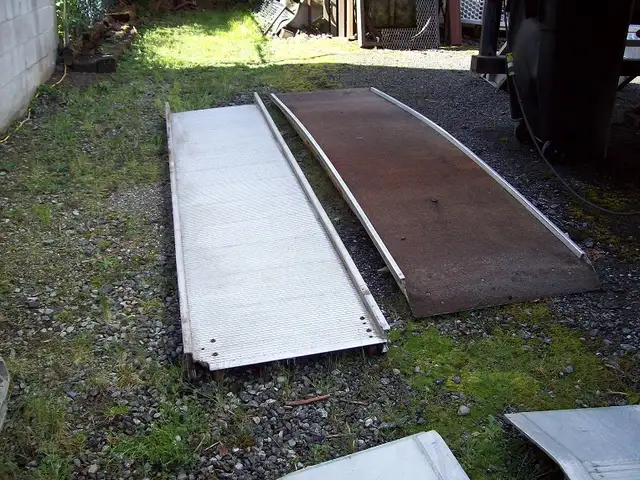 Slide Out Truck Ramps, 2 Pc. Car Ramp, Walk Way - Photo 3