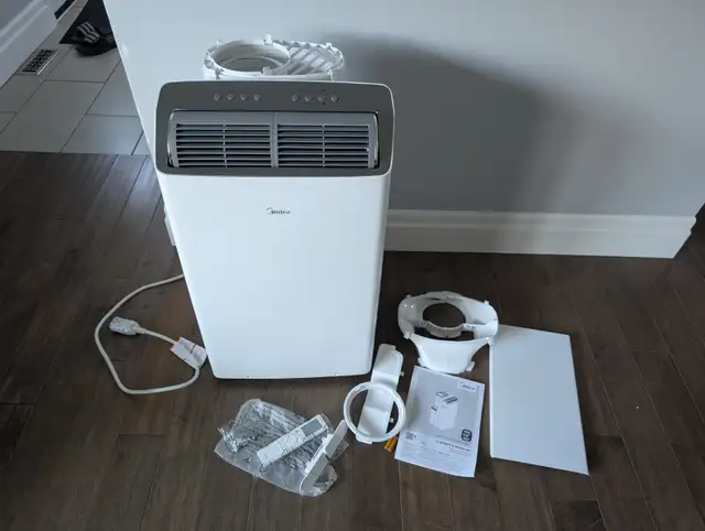 Midea 12,000 BTU Wifi Air Conditioner For Sale - Photo 2