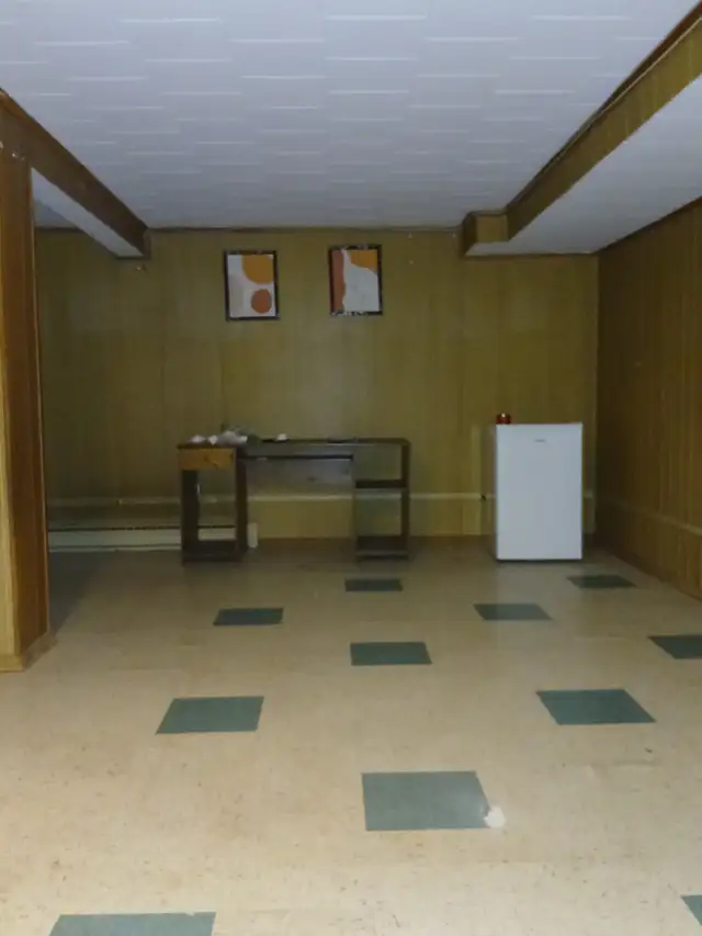 Basement 1 bedroom apartment for rent. - Photo 2