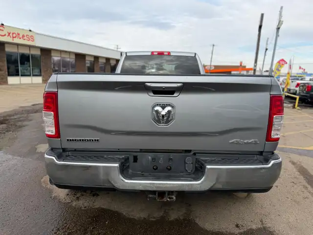 2021 Ram 3500 BIG HORN / DUALLY 8FT BOX CREWCAB GAS 4X4 - Photo 4