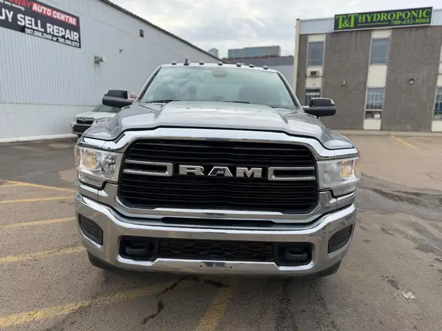 2021 Ram 3500 BIG HORN / DUALLY 8FT BOX CREWCAB GAS 4X4 - Photo 8