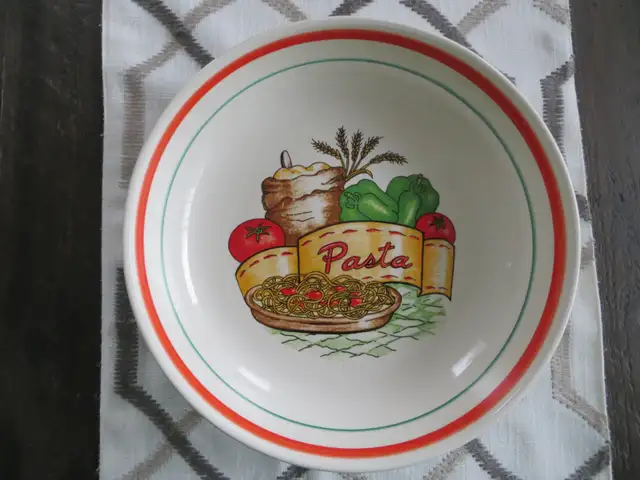 For Sale: Pasta Bowl Set with Serving Bowl - Photo 2