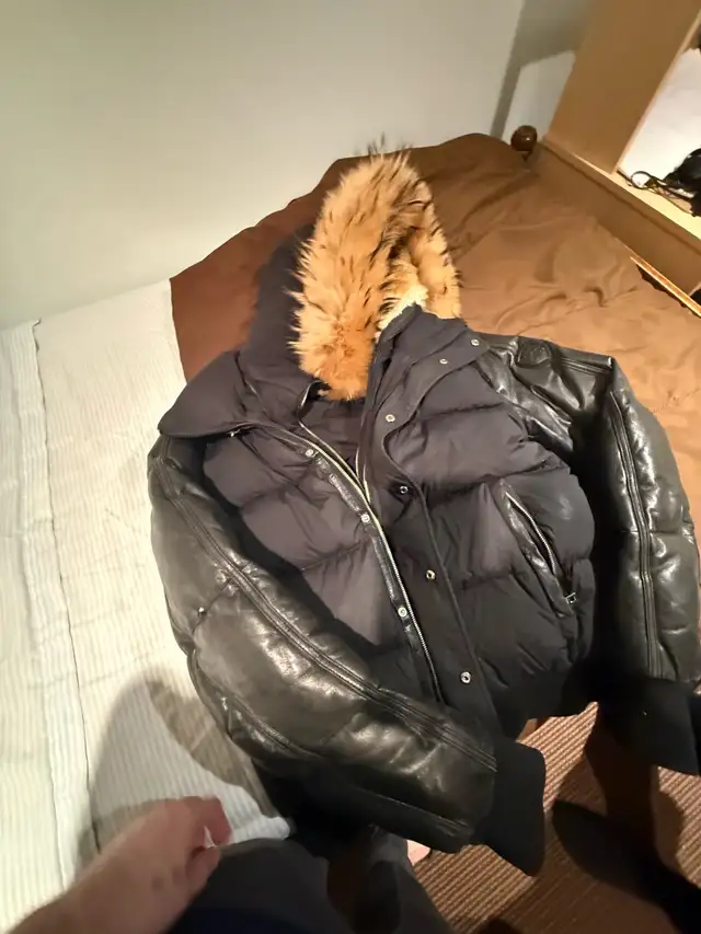 Rudsak manteau d’hiver Homme Large pour 330$ négociable