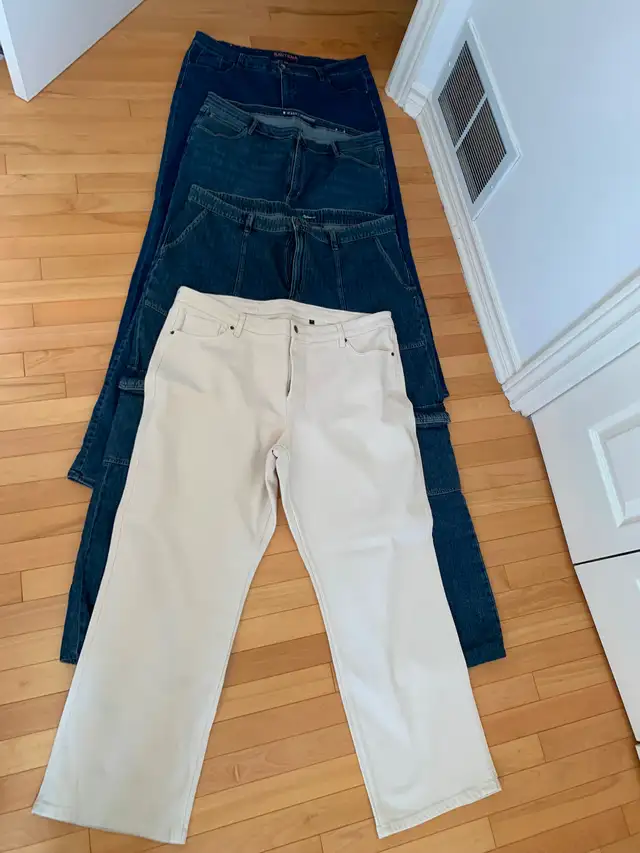 Lot de 27 vêtements comme neufs