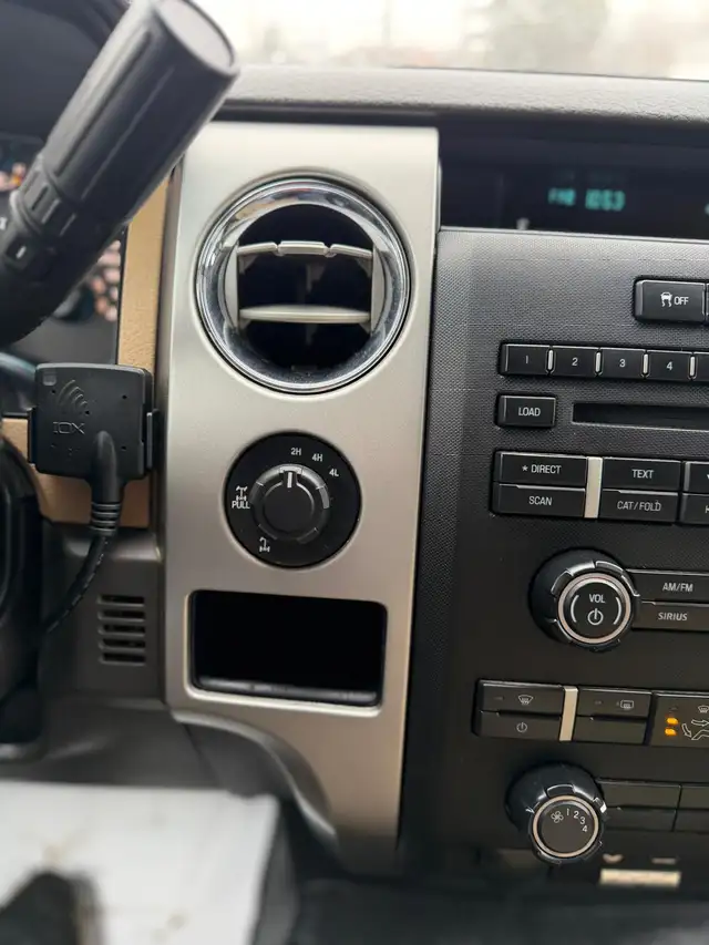 2013 Ford F-150 XLT CREW 4X4 / 5.0L / ONLY 24354 ! NO ACCIDENTS - Photo 19