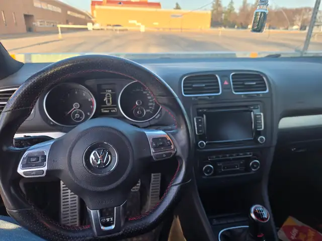 Volkswagen Car - Photo 4