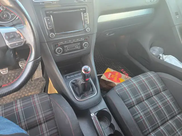 Volkswagen Car - Photo 5