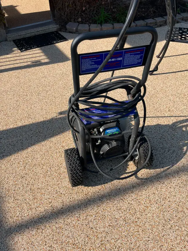 Simonize 2300 Gas Pressure Washer - Photo 3