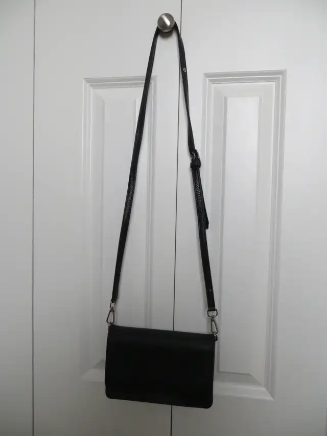 For Sale: Matt & Nat Bee Vegan Crossbody Bag - Photo 2