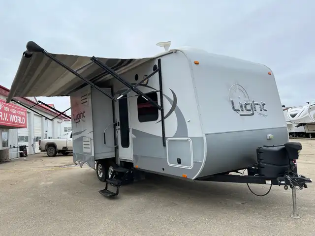 2015 OPEN RANGE HIGHLAND RIDGE 216RBSS SPACIOUS, REAR BATH - Photo 4