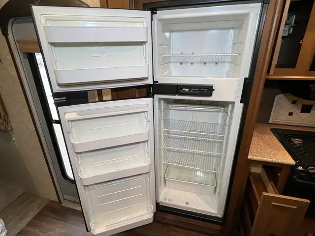 2015 OPEN RANGE HIGHLAND RIDGE 216RBSS SPACIOUS, REAR BATH - Photo 29