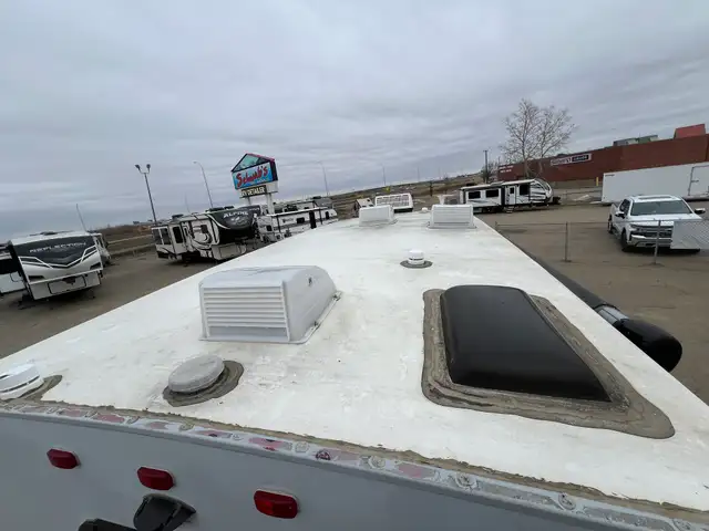 2015 OPEN RANGE HIGHLAND RIDGE 216RBSS SPACIOUS, REAR BATH - Photo 37