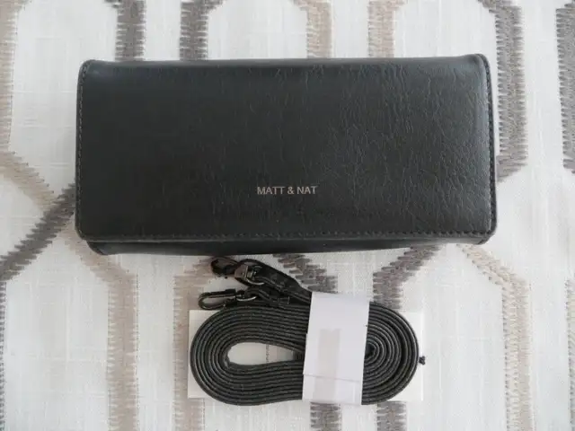 For Sale: Matt & Nat Wallet - Photo 3