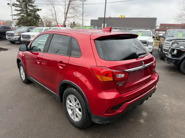 2019 Mitsubishi RVR SE AWD / NO ACCIDENTS ! - Photo 3