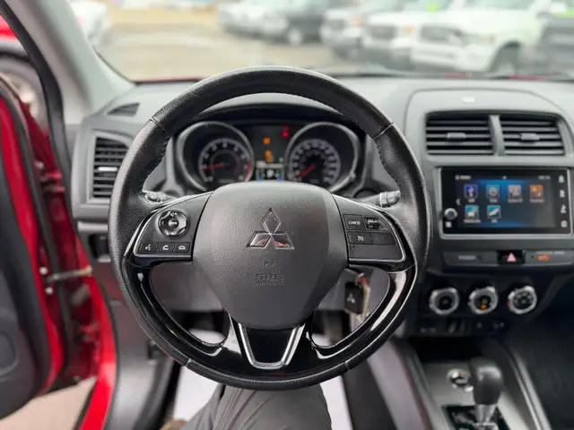 2019 Mitsubishi RVR SE AWD / NO ACCIDENTS ! - Photo 12