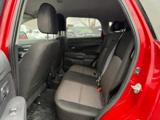 2019 Mitsubishi RVR SE AWD / NO ACCIDENTS ! - Photo 18