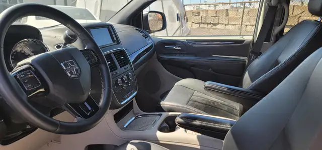 2017 Dodge Grand Caravan PREMIUM BAS KM GARANTIE 1 ANS - Photo 3