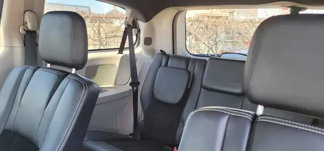 2017 Dodge Grand Caravan PREMIUM BAS KM GARANTIE 1 ANS - Photo 7