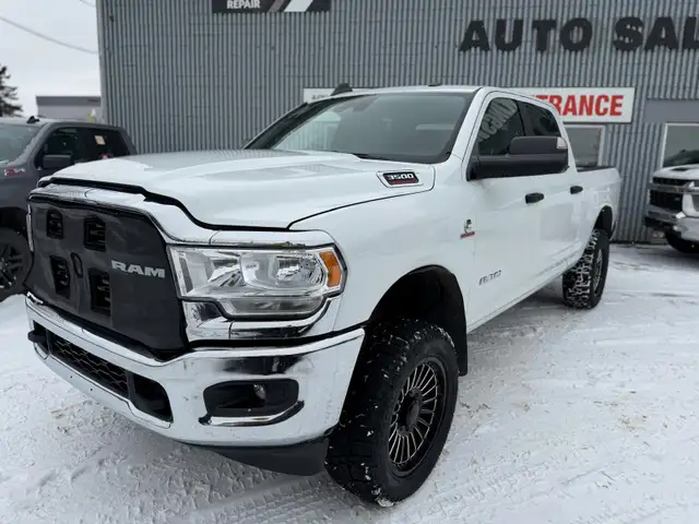 2022 Ram 3500 BIG HORN DIESEL / NO ACCIDENTS !