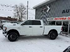 2022 Ram 3500 BIG HORN DIESEL / NO ACCIDENTS ! - Photo 2