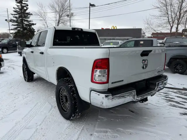 2022 Ram 3500 BIG HORN DIESEL / NO ACCIDENTS ! - Photo 3