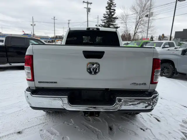 2022 Ram 3500 BIG HORN DIESEL / NO ACCIDENTS ! - Photo 4
